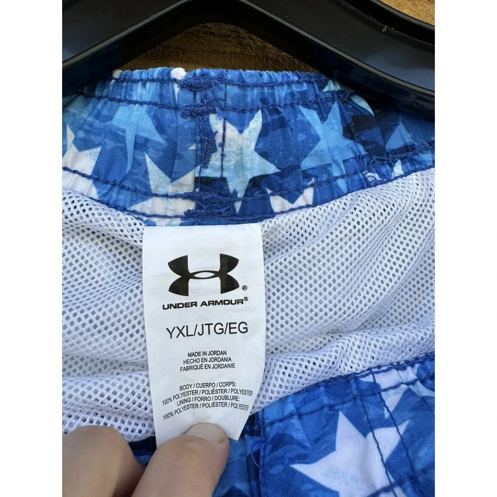 Under Armour Swim Trunks Boys Youth XL Red White Blue Patriotic American‎ Stars
